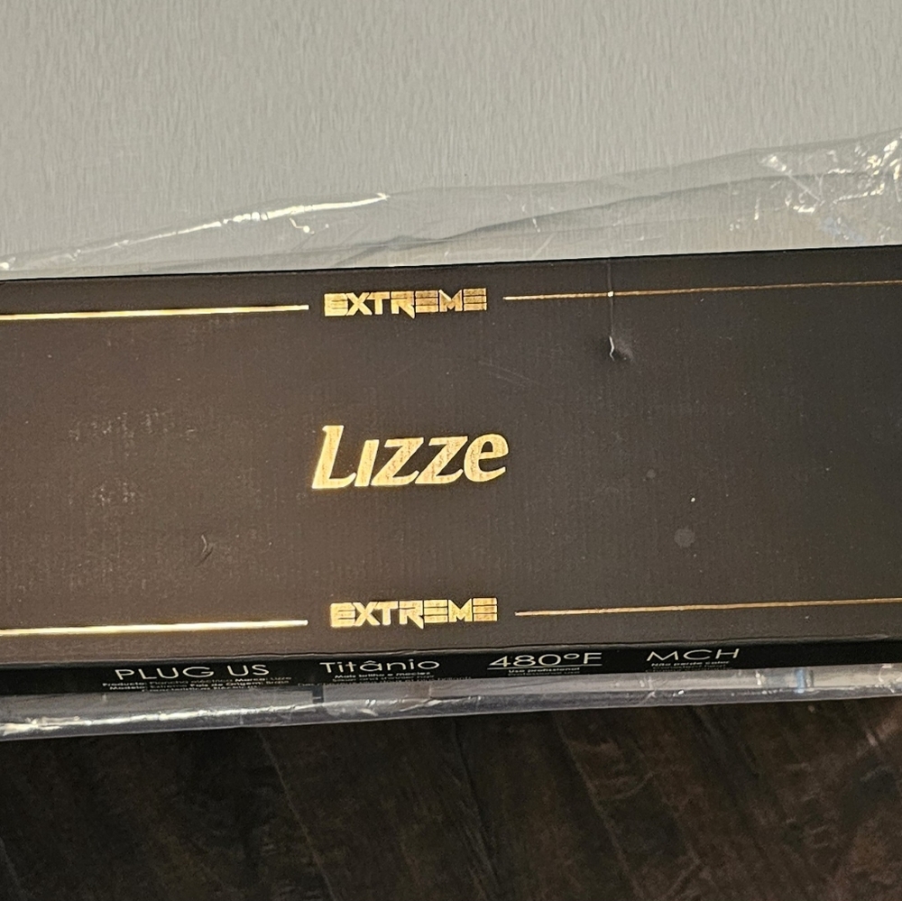 Extreme Hair Straightener - Black